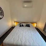 Apartment Edera - Wifi, Tv, Piscine